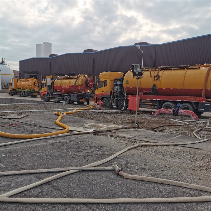 鞍山污水池清理