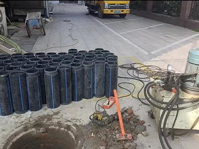 鞍山PE置换管厂家 DN315置换管 非开挖管短管置换